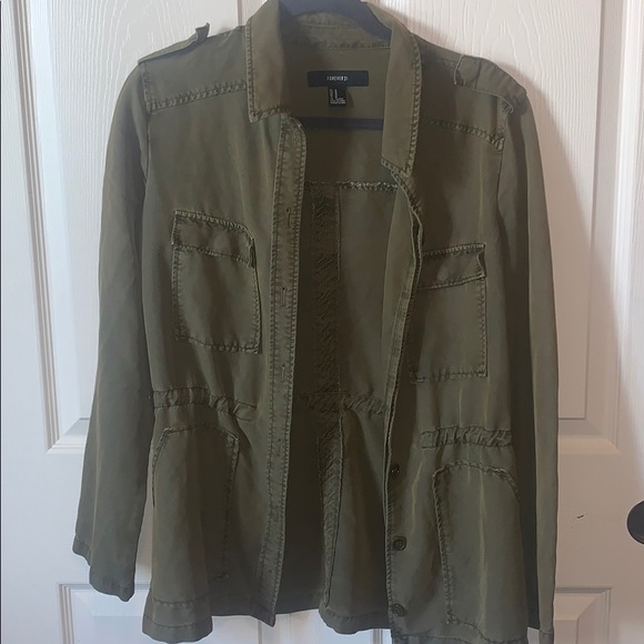 Forever 21 Jackets & Blazers - 🌸Forever 21 army jacket